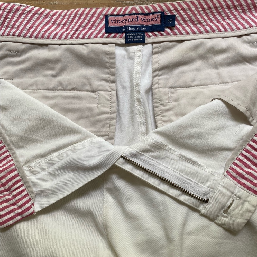 Vineyard Vines White Ankle Pants with Pink Stripe Waistband